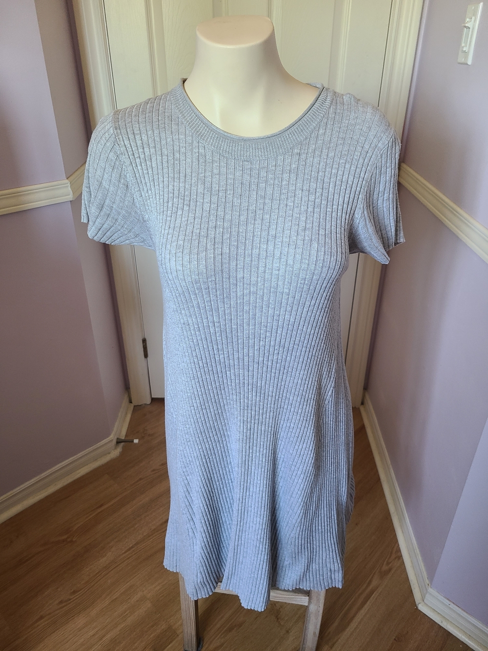 Zara Light Gray Ribbed Short-Sleeve Knit Tunic